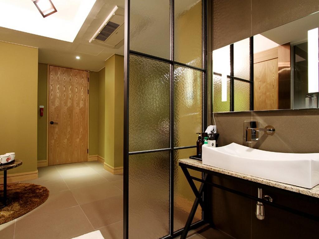 Donggyeong Hotel 2*