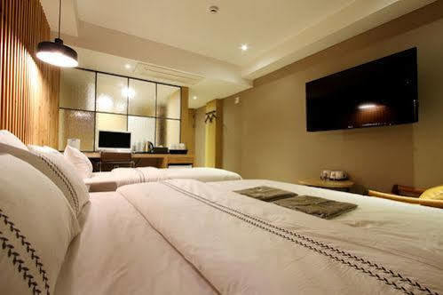 Donggyeong Hotel 2*